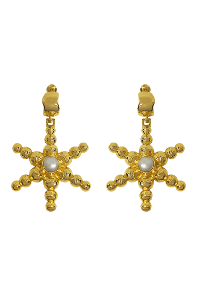Thea Earrings Gold by Mountain and Moon – gold earrings with pearl drop and hammered finish. Perfect for elevated styling.