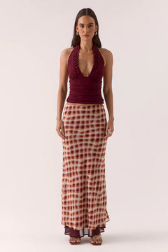 Alora Top Plum by Sovere – a stretch mesh halter with soft gathers and an adjustable back tie. Perfect for day-to-night styling.