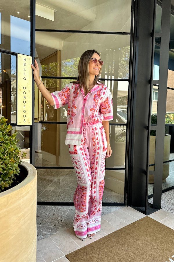 What Fabric Pants to Wear In Summer?