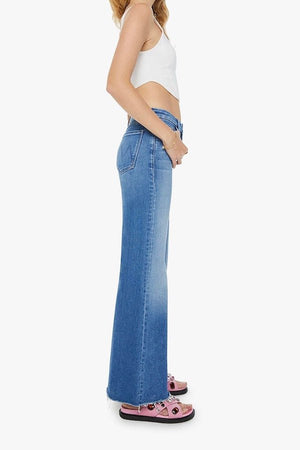 The Roller Fray Work Hard Play Hard by Mother, high-waisted wide-leg jeans with a 31-inch inseam and frayed hem, perfect for casual, trendy looks.