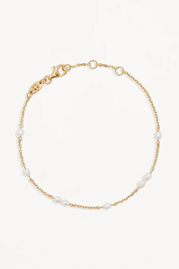 18k Gold Vermeil Serene Dreams Pearl Bracelet by By Charlotte, gold chain with baroque pearls. Perfect for layering or everyday styling.
