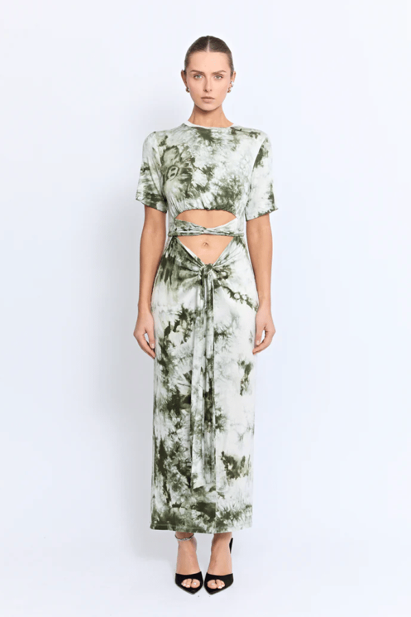 Kami Dress Earth Tie Dye by Pfeiffer – A soft midi tee dress with wrap waist ties and elastic bust, perfect for casual brunches, travel days, or effortless everyday style.