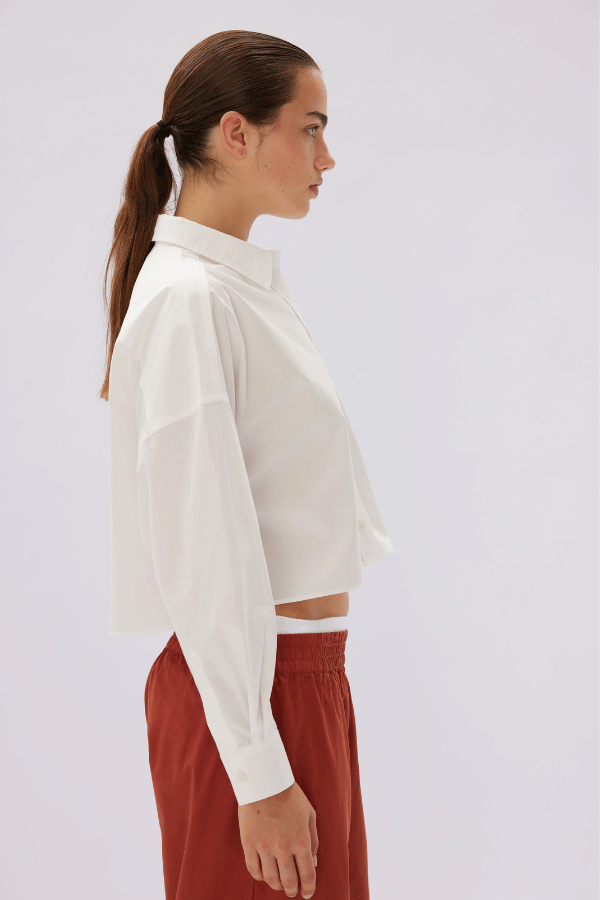 LMND | Chiara Cropped Shirt White | Girls With Gems