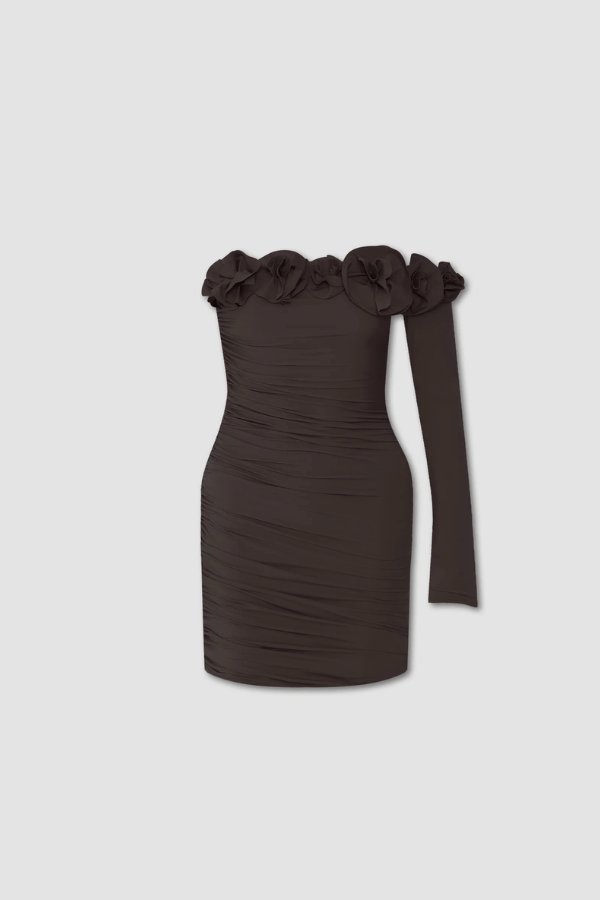 Selvaggio Habano by Maygel Coronel – A bold, elegant mini with off-shoulder 3D floral appliqués and asymmetric long sleeve. Perfect for standout resort or special occasions with a trendy sculpted fit.