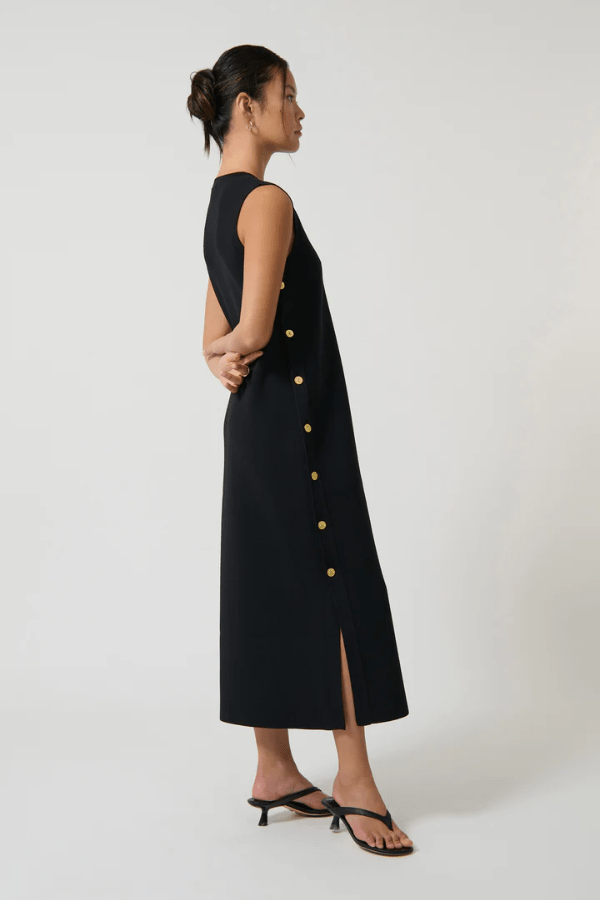 Selena Tunic Long Black by Onte – A structured sleeveless maxi in Milano knit with side buttons for versatile, modern layering.