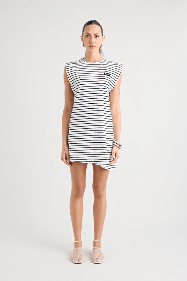 Sorrentino Dress White Black by Pfeiffer – A trendy oversized tee-inspired dress in breathable cotton, blending comfort and effortless style. Perfect for casual chic looks and easy daywear. Crafted ethically in Australia with sustainable fabric.