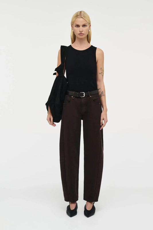 Amber Barrel Sable by Neuw Denim, mid-rise slim barrel jeans in rich brown with subtle stretch for a structured yet comfortable fit.