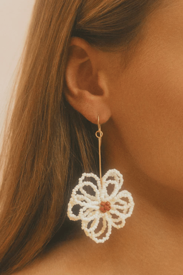 The Wolf Gang | Loula Flower Earring Ivory | Girls With Gems