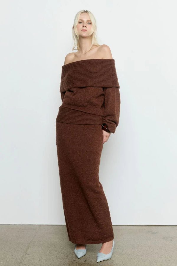 Sanna Off Shoulder Sweater Coffee by Sovere – Trendy off-shoulder knit with ribbed details and relaxed fit, perfect for chic, effortless everyday style.