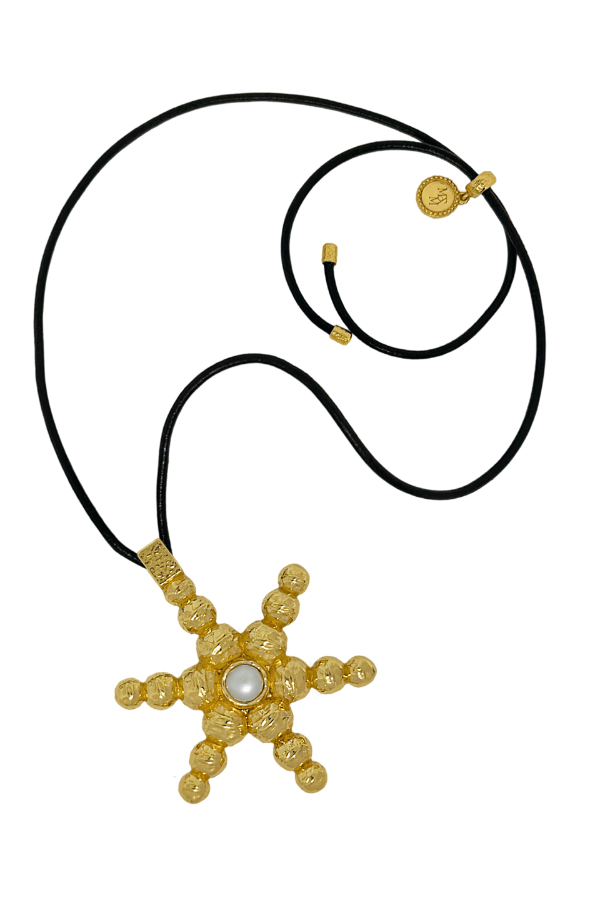 Mountain and Moon | Atlas Necklace Gold Pearl | Girls with Gems