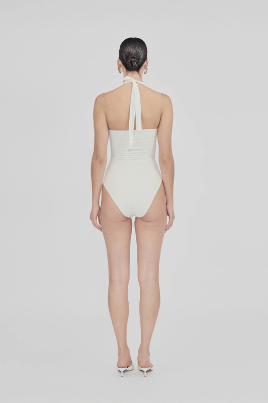 Maygel Coronel | Zaguán Off White | Girls with Gems