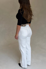 Celine Jeans White by Sneaky Link – a high-stretch denim with flattering fit and clean finish. Perfect for everyday styling.