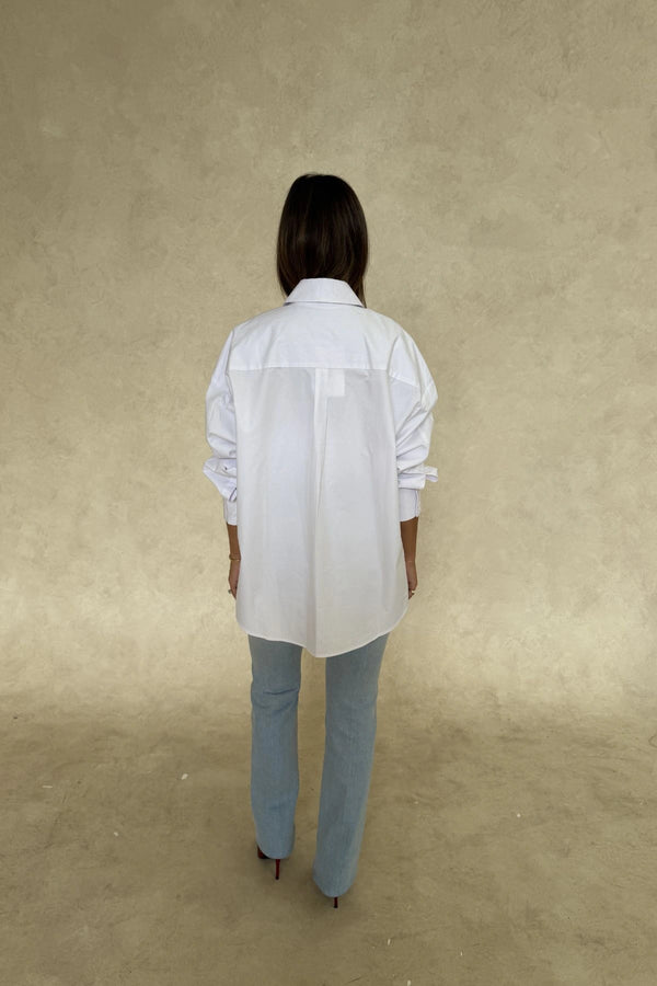 Sebastian Oversized Shirt White by Sneaky Link – a crisp cotton shirt with oversized fit and panel detail. Perfect for elevated styling.