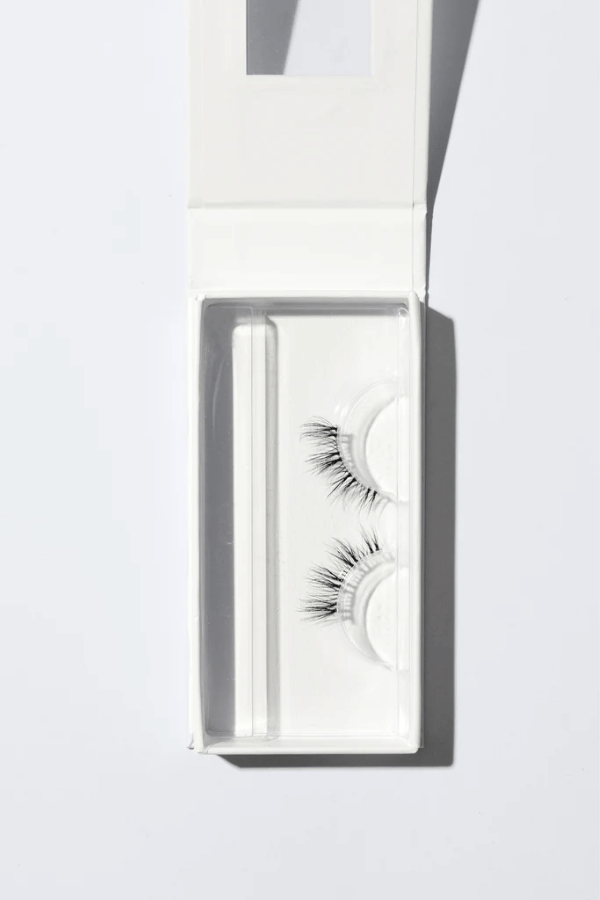 OWN Beauty Essentials | Three Fourths Lash 0.1| Girls With Gems