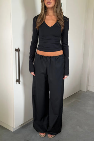 Ella Squire Long Sleeve V Neck Top Black