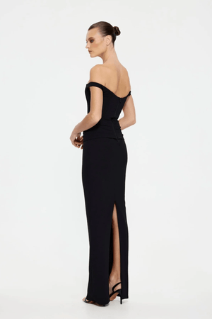 Hayward Gown Black by Effie Kats – An off-shoulder stretch-crepe gown with all-over ruching and a back split, perfect for black-tie events, red carpet moments, or evening galas.
