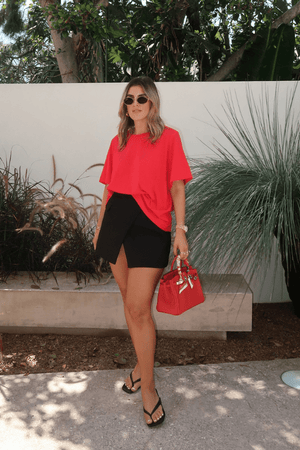 Boyfriend Tee Red by Sneaky Link – A trendy, relaxed-fit staple crafted from soft cotton, this vibrant red tee adds effortless cool to casual wardrobes.