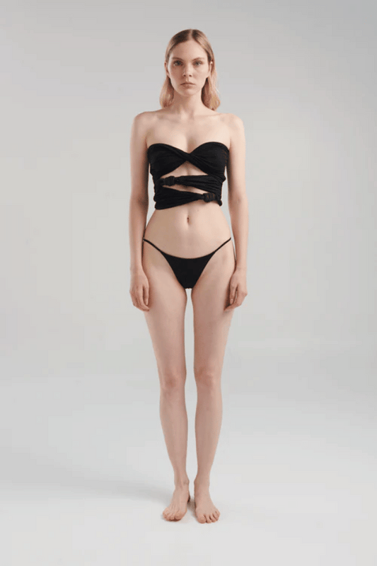 Atarraya Black by Maygel Coronel, sculpted fit with two handmade knots and elegant draping, perfect for trendy viral looks that highlight your silhouette.