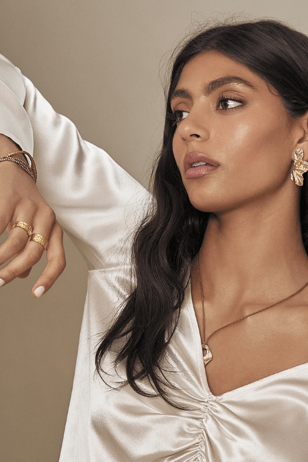 Arms of Eve | Eros Gold Textured Ring Large | Girls with Gems