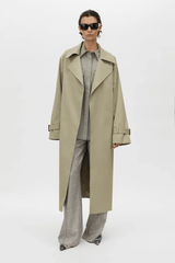 Drew Shirt Mottled Stone by Camilla and Marc – Oversized boxy shirt with 3D utility pockets, shoulder epaulettes with branded buttons, and concealed button placket. Crafted in soft wool-poly blend.