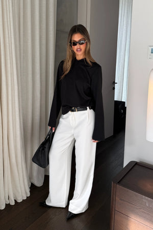 Olivia High V Neck Long Sleeve Black