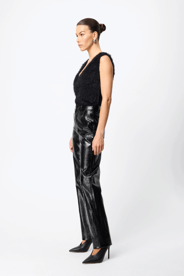 Slumber Vest Black by Mossman – Cozy yet chic high-loft knit vest with relaxed fit and V-neckline, perfect for layering or standalone style.