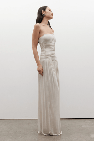 Leah Dress Baby by Bayse – A chic strapless maxi with ruched bodice and stretchy fabric for a flattering fit, ideal for formal events and elegant evenings.
