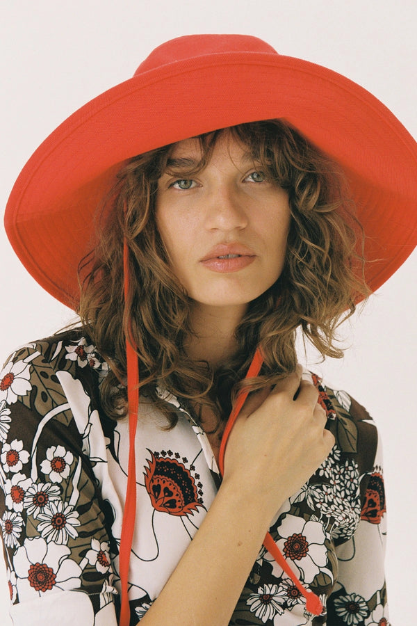 Holiday Bucket Flame