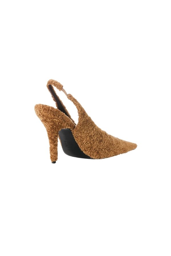 Lorna Camel Shearling by Alias Mae, elegant slingback heels in 100% shearling with a pointed toe and 10.5cm heel, blending style and comfort.