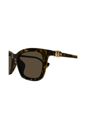 Gucci rectangular snglasses with a havana frame and gucci logo 