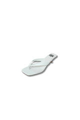 Kitty Heel White by Sneaky Link – Chic and comfortable kitten heel with a 4cm height, leather upper and lining, plus a glossy finish. A stylish must-have for any outfit.