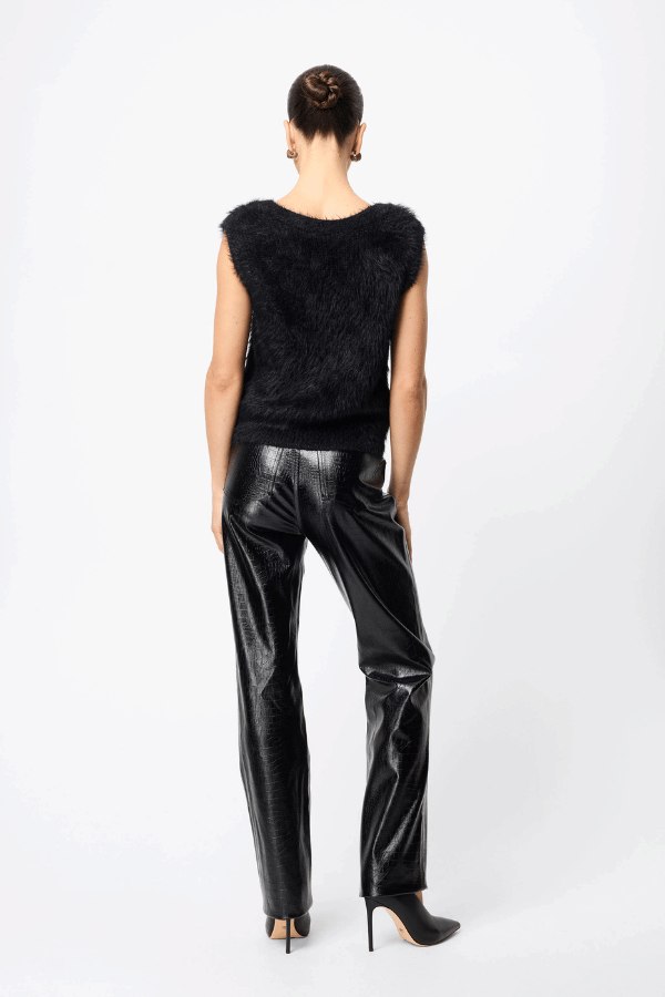 Slumber Vest Black by Mossman – Cozy yet chic high-loft knit vest with relaxed fit and V-neckline, perfect for layering or standalone style.