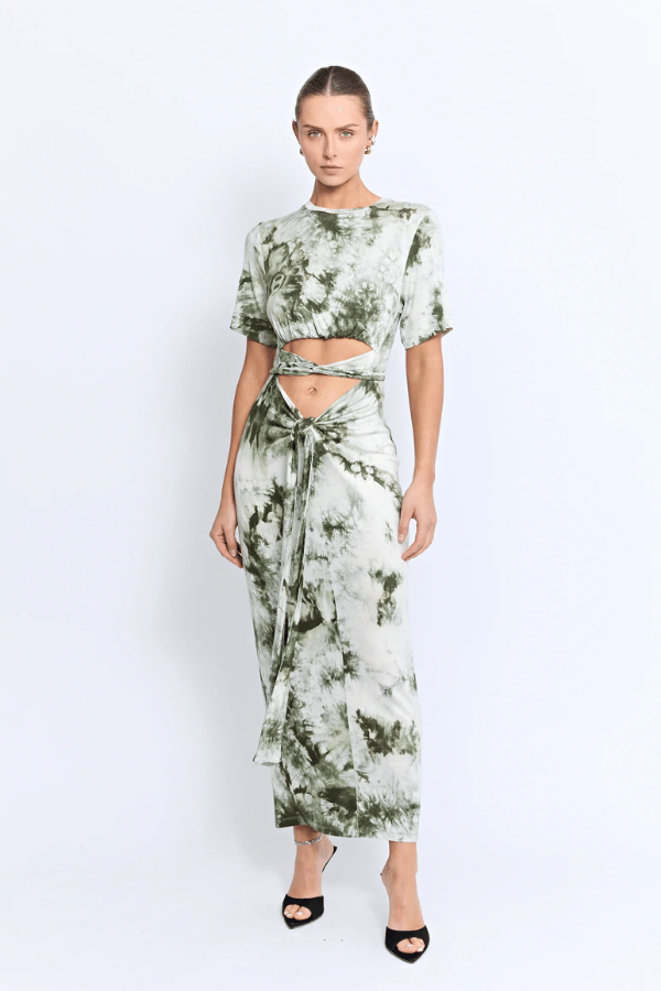 Kami Dress Earth Tie Dye by Pfeiffer – A soft midi tee dress with wrap waist ties and elastic bust, perfect for casual brunches, travel days, or effortless everyday style.