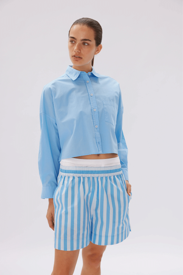 LMND | Chiara Cropped Shirt Azure | Girls With Gems