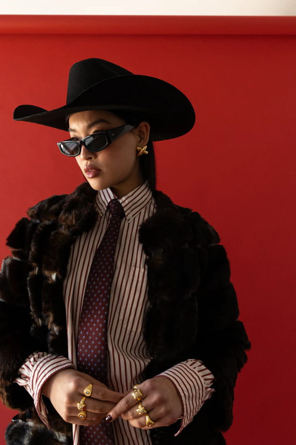 Mountain and Moon | Frances Earrings Gold | Girls with Gems