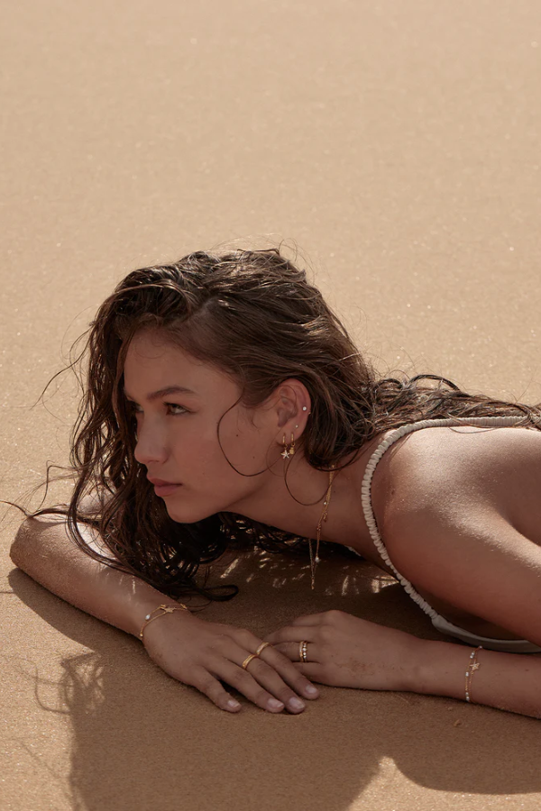 By Charlotte | 18k Gold Vermeil Gold Serene Dreams Pearl Bracelet | Girls with Gems