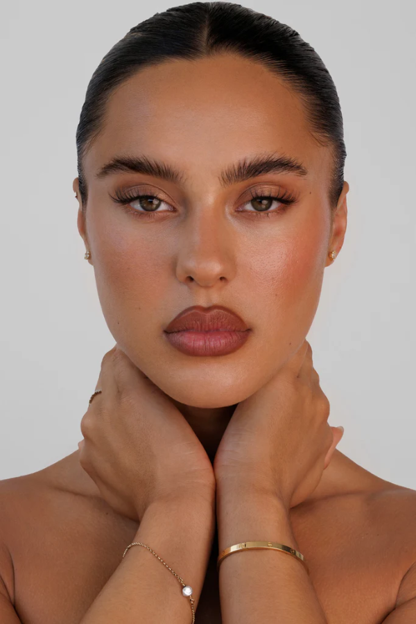 Cluster  Fluffies 0.3 by OWN Beauty Essentials, soft L curl cluster lashes with a 6mm base for a lifted, linear effect. Vegan-friendly, cruelty-free, and perfect for subtle volume and fullness.