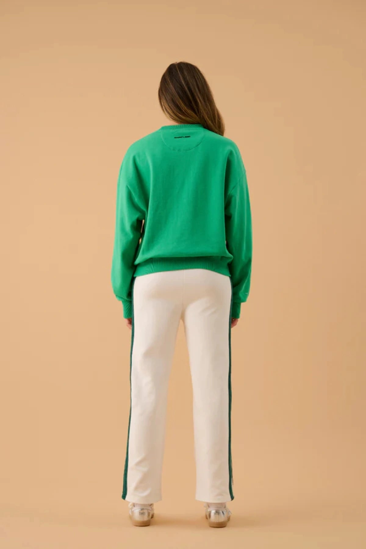 A James Sweatshirt Tropical Green by Araminta James, cotton fleece sweater with contrast panel and relaxed fit, a trendy piece perfect for everyday comfort.