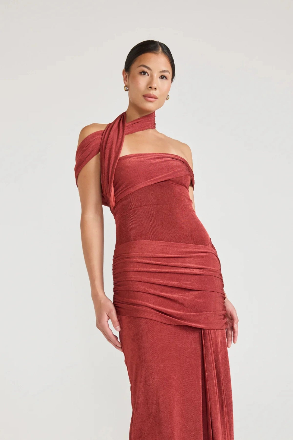 Addonia Dress Sangria by Tojhà, off-shoulder jersey maxi with wrap bust, hip tie and leg split, a trendy piece perfect for evenings or statement events.