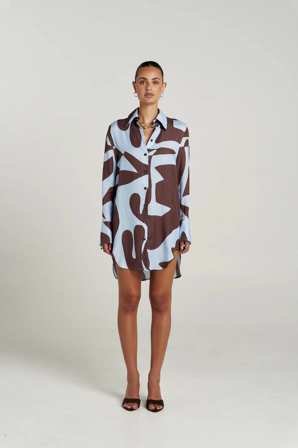 Ash Long Sleeve Shirt Mirage by Summi Summi – oversized cupro rayon shirt with exclusive abstract Mirage print.