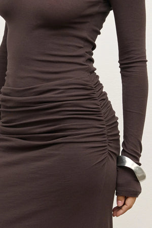 Auri Maxi Dress Smoke by Bayse – fitted maxi dress with scoop neckline and soft gathered waist detailing.