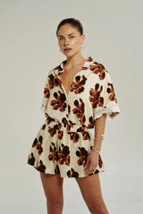 Big Shirt Butter Fleur by Summi Summi – relaxed floral button up shirt with short sleeves and linen blend fabric.