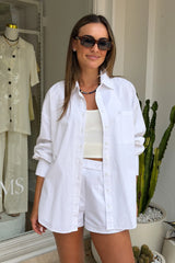 Boston Shirt White by Sneaky Link – an oversized cotton poplin shirt with button front. Perfect for effortless everyday styling.