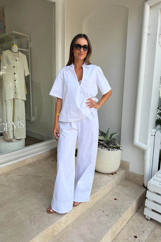 Boston Short Sleeve Shirt White by Sneaky Link – a lightweight cotton poplin shirt with V neckline. Perfect for summer styling.