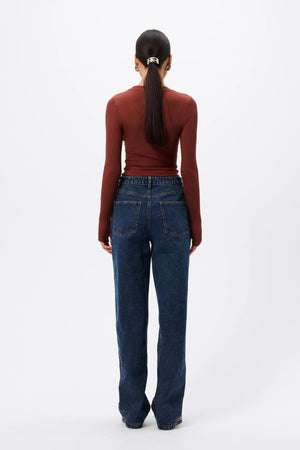 Brooklyn Top Rust by Mossman - ribbed jersey top with thumbhole sleeves and fitted shape, designed for elevated everyday styling.