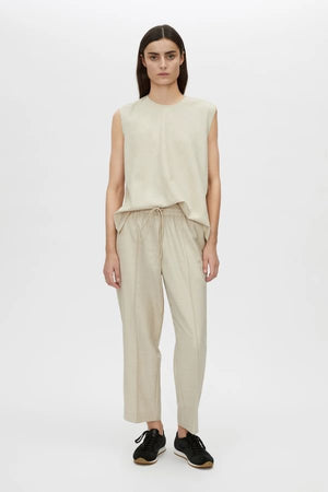 Vector Crop Pant in Oat Melange by Camilla and Marc, cropped suiting pants with elastic waistband, pintuck detail, and slanted pockets.