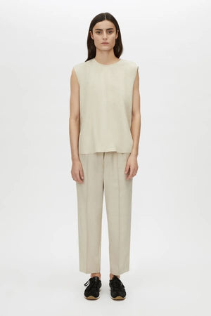Vector Crop Pant in Oat Melange by Camilla and Marc, cropped suiting pants with elastic waistband, pintuck detail, and slanted pockets.