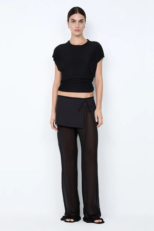 ChatGPT said:

Winnie Cut Out Tee by Bec + Bridge, a sleek mesh top with gathered neckline, circular back cutout, and draped cowl for modern feminine flair.