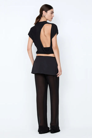 ChatGPT said:

Winnie Cut Out Tee by Bec + Bridge, a sleek mesh top with gathered neckline, circular back cutout, and draped cowl for modern feminine flair.
