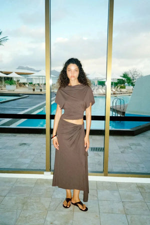 Clementine Batwing Top by Bec and Bridge – a milk chocolate draped jersey top with a fitted gathered waist, perfect for chic evening or resort looks.